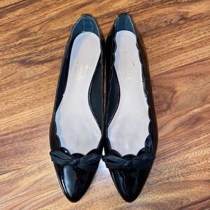 Kate Spade Black Scalloped Flats Patent Leather Pointed Toe